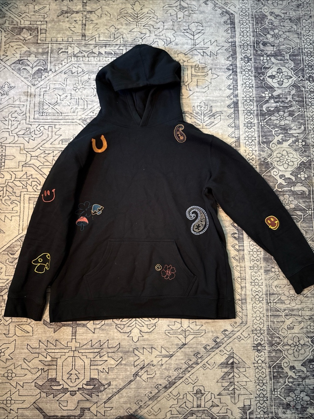 PacSun Hoodie Mens Black Embroidered Logo Pullover Streetwear Mushrooms Smile L